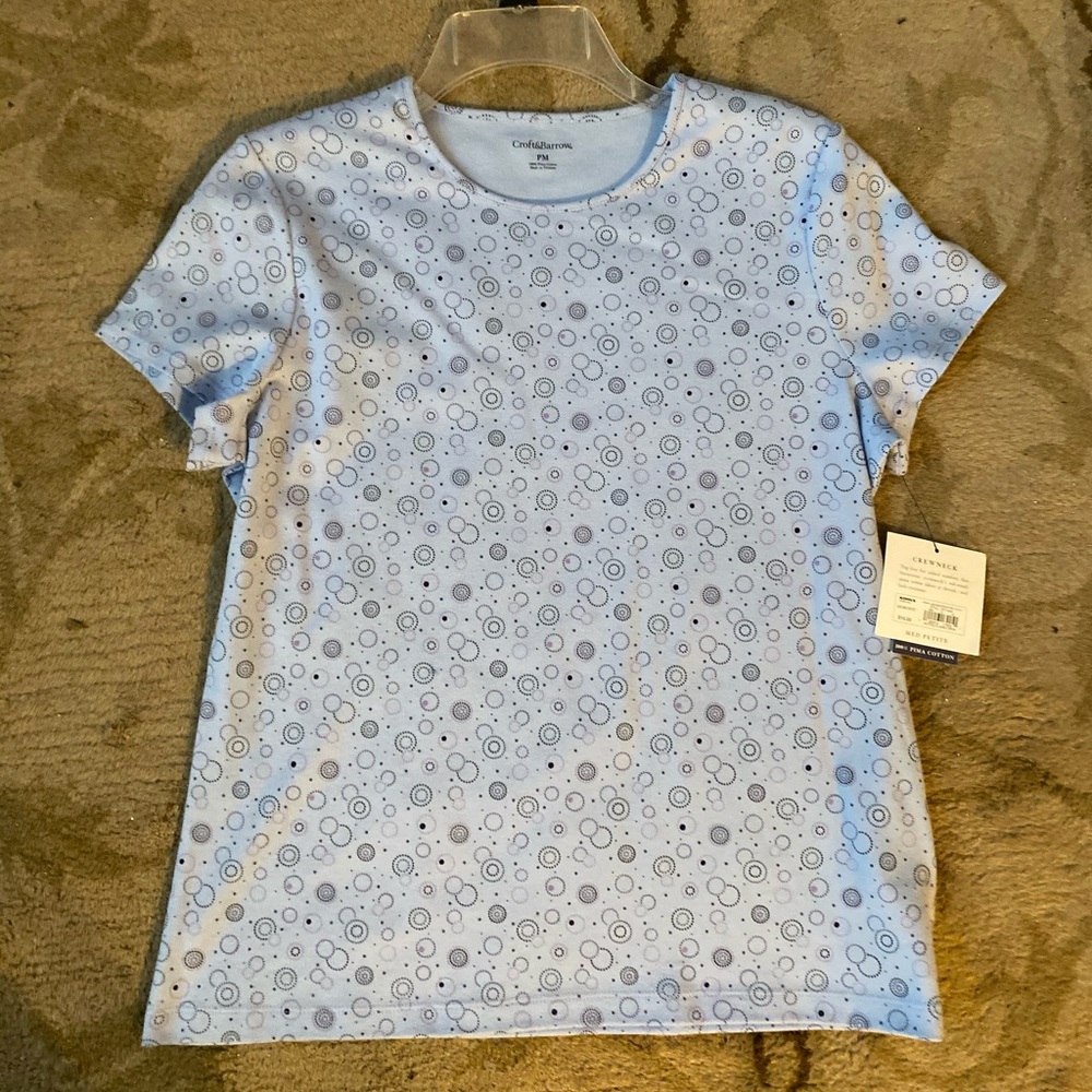 NWT- nice top!